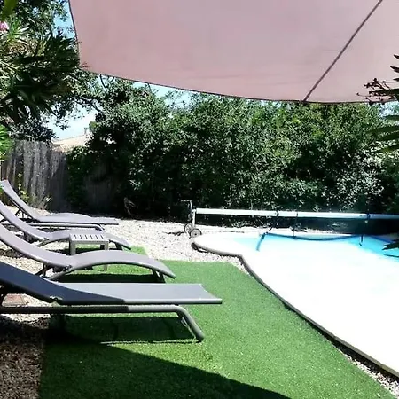 Feriehus La Bastide Des Macalo *